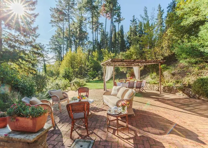 빌라 Birdsong, Among The Woods In 카마이오레